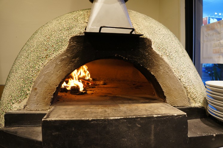 ペロッタ自慢の薪窯