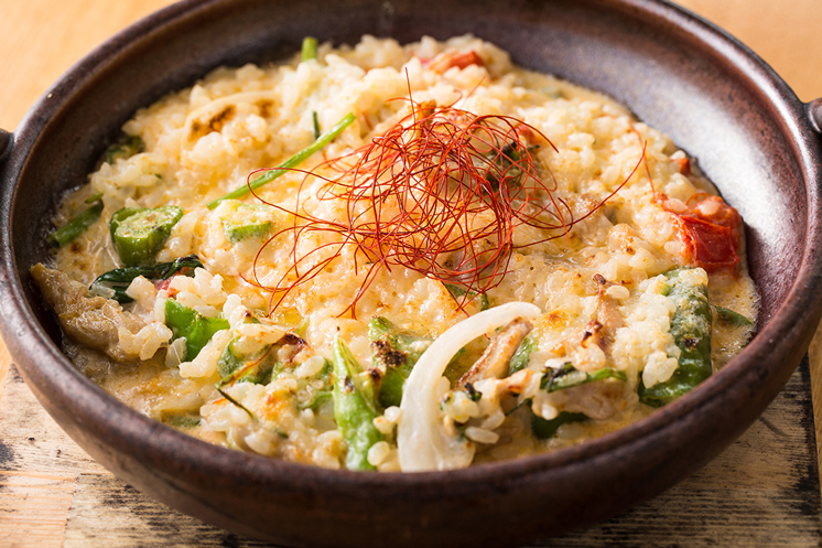 近江鶏せせりときのこ 旬野菜のクリームリゾット